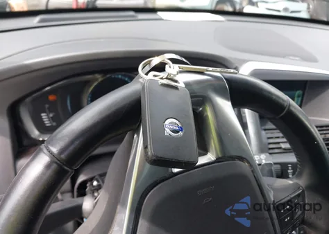 2015 Volvo Xc60 T6 Platinum из США, поврежденный, VIN YV4902RM5F2688032